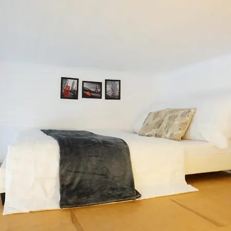 3Brothers Homestay Prague Exterior photo