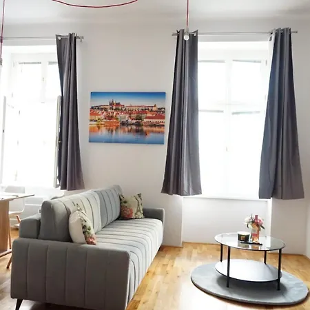 3Brothers Homestay Prague Exterior photo